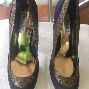 Jennifer Lopez blue platforms